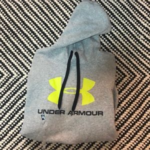 Men’s Under Armour XL Grey sweatshirt